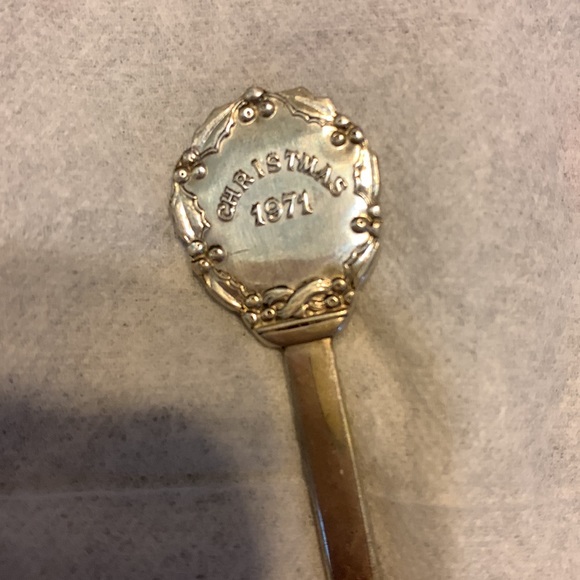 Gotham Sterling Silver spoon - Picture 3 of 4